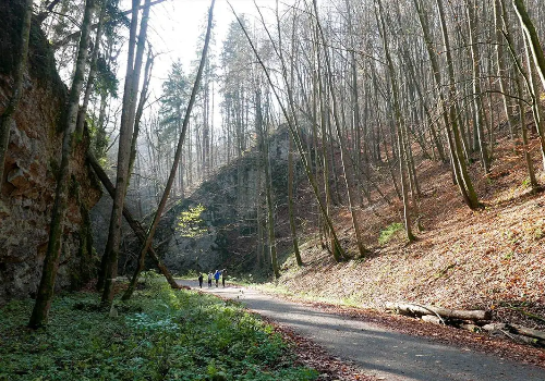 Turistické trasy a cyklostezky v Moravském krasu